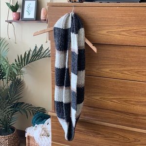 American Eagle Outfitters Scarf